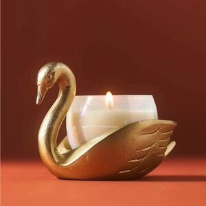 New Anthropologie Camille Floral Sueded Rose Swan Candle Gold